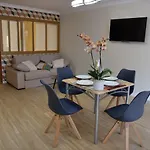 A 50m Reves De Les Bains De Апартаменты