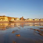 Апартаменты A 50m Reves De Les Bains De
