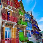 A 50m Reves De Les Bains De Мер-ле-Бен