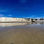 Апартаменты A 50m Reves De Les Bains De *