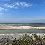 A 50m Reves De Les Bains De Mers-les-Bains