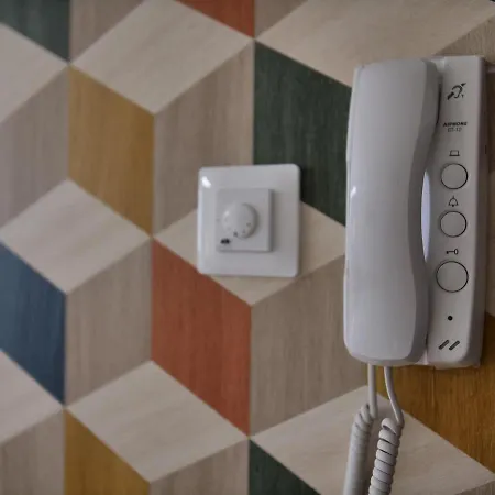 A 50m Reves De Les Bains De Lägenhet